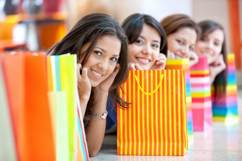 friends_shopping_pic.jpg