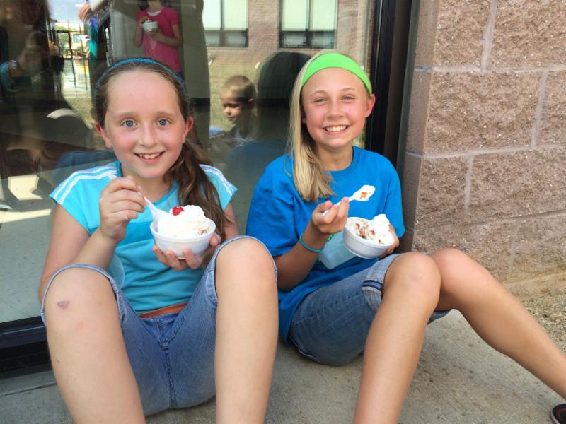Complete the Summer Reading Challenge _ earn ice cream _ recess time_