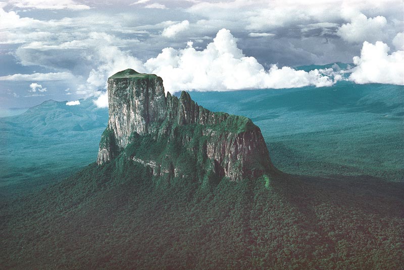 AutanaLejos