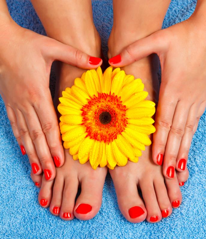 mani_pedi_flower.jpg