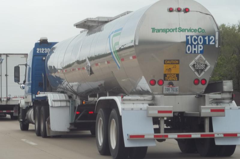 Class 8 Corrosive Cargo Tank Truck