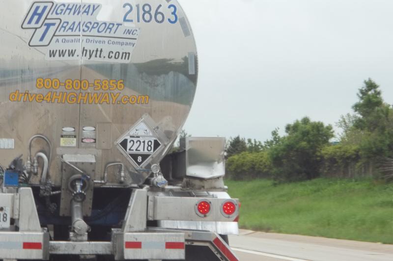 Cargo Tank Motor Vehicle with ID Number 2218