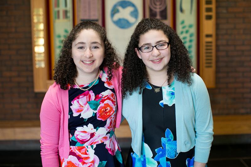 Rachel and Sophie Scheer