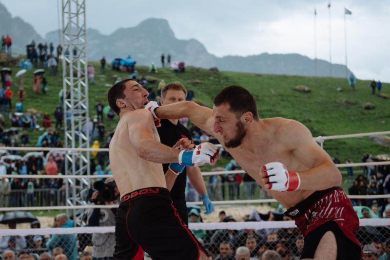 2c6f5d64 a4ca 4f0b 8bf3 b9b13f39535f