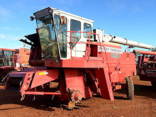 RECEIVED FOR WRECKING (NORTHAM)! Massey Ferguson® 850 Header