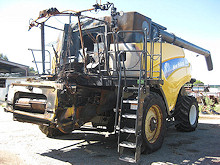 Used New Holland CR9080 Header