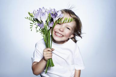 Thank You - Child w Flowers