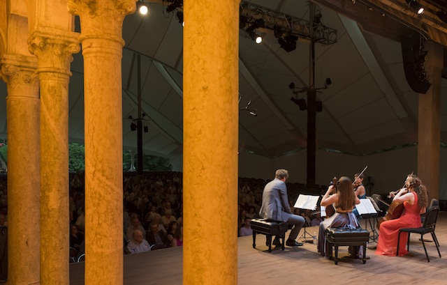 Ariel and Dover at Caramoor