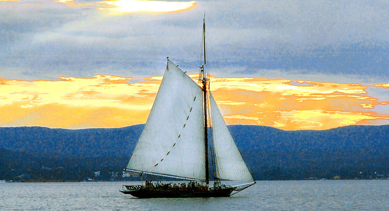 Sloop Clearwater