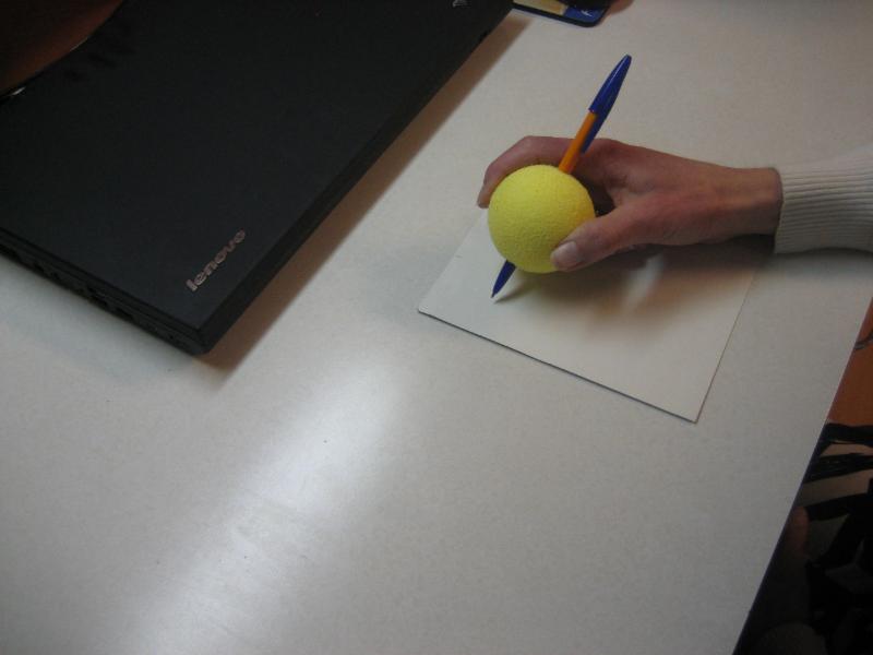 writing grip helper
