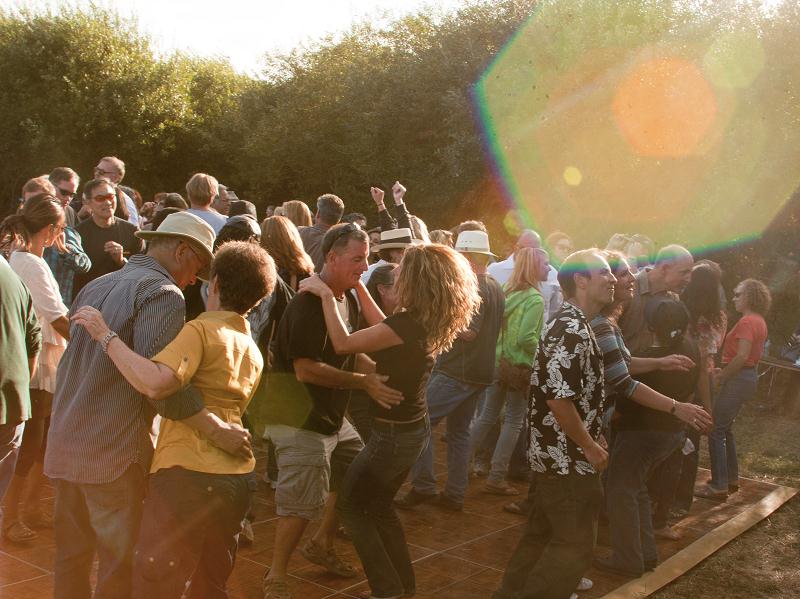 dancers sun festival