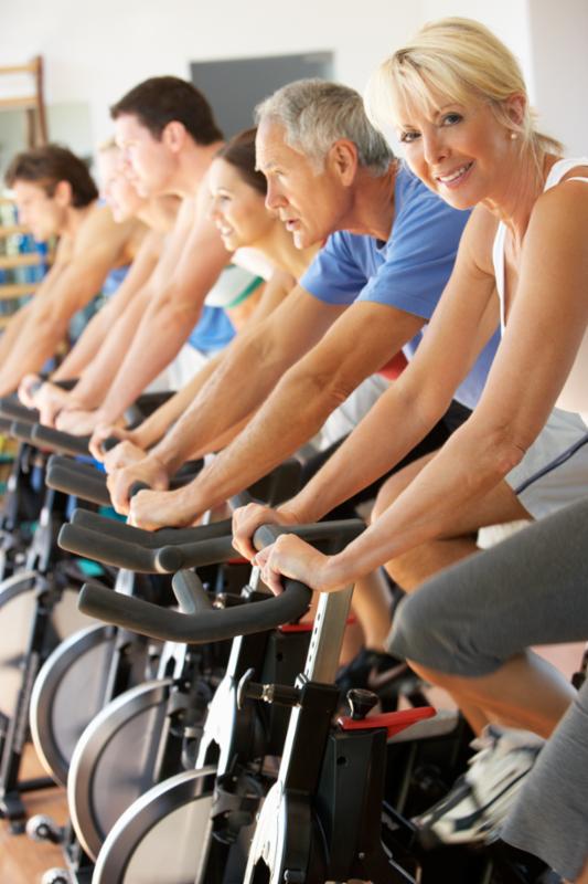 senior_in_cycle_class.jpg