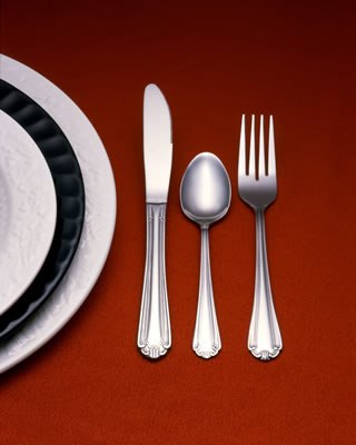 red-table-setting.jpg