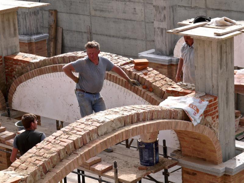 Arch construction April