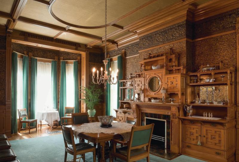 Havilah Babcock Mansion, Neenah. Photo by Zane Williams for 