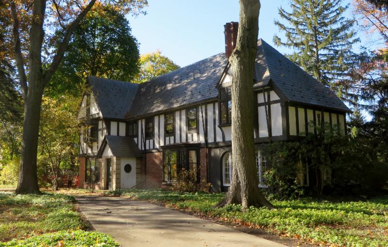 Courtland Boulevard House