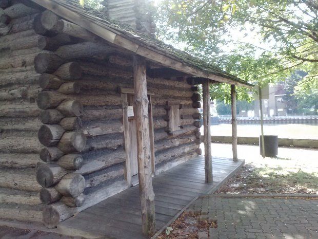 Lorenzo Carter Cabin
