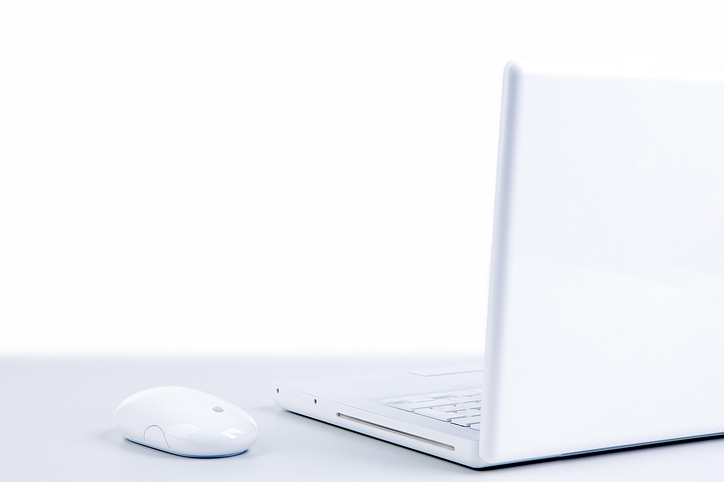 white_laptop_mouse.jpg