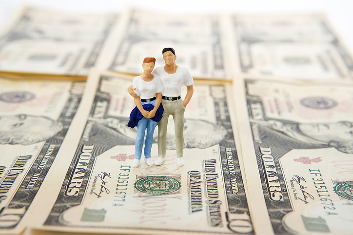 toy_couple_savings.jpg