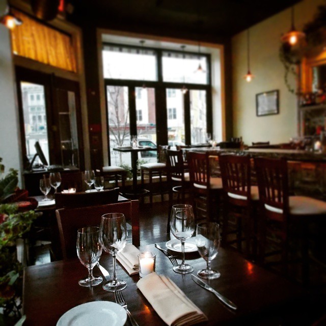 Dining room is looking better than ever tonight! Enjoy this beautiful night with us at Fond! 2155515000