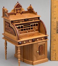 Miniature roll-top desk