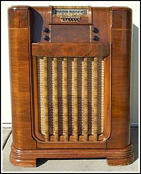 Vintage Console Radio